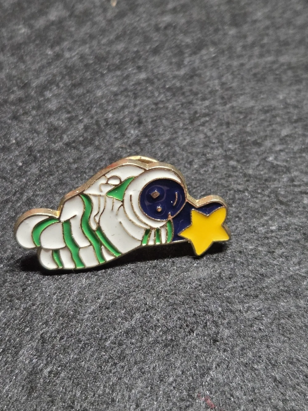 **Kids Star Hug Enamel Pin - Yellow Star with Green & White Accent**